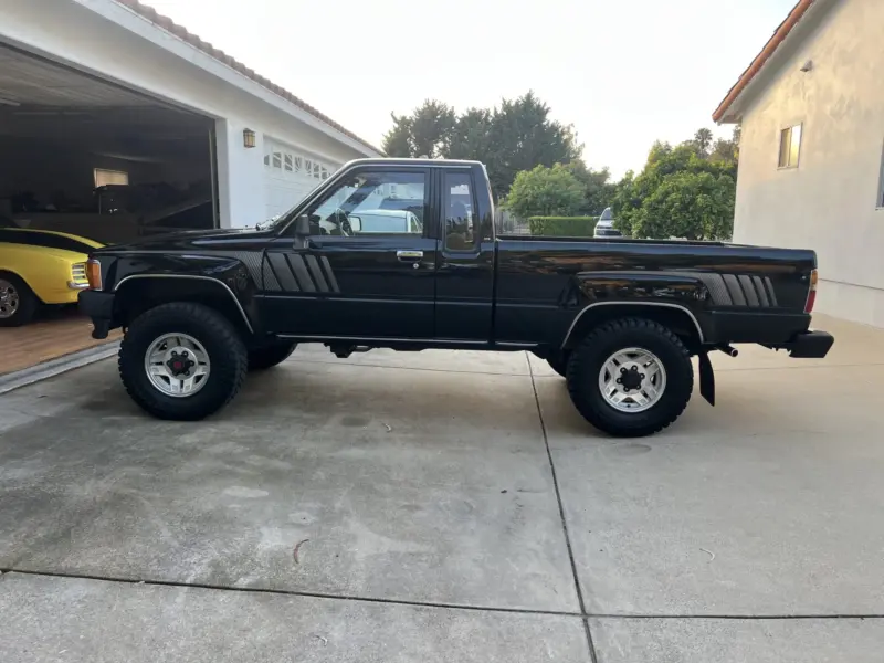 1987 Toyota Pickup XtraCab SR5 Turbo 4×4 5-Speed